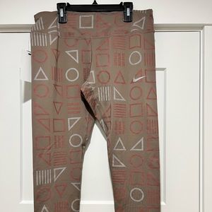 Nike! Never worn- dri-fit running leggings.